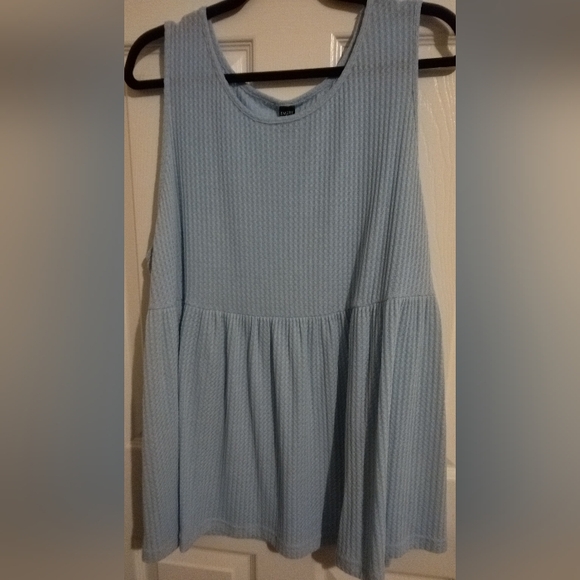 Tank Top - Picture 3 of 4